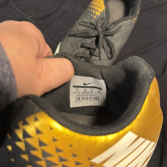 Men’s Nike Indoor cleats - Picture 4 of 4